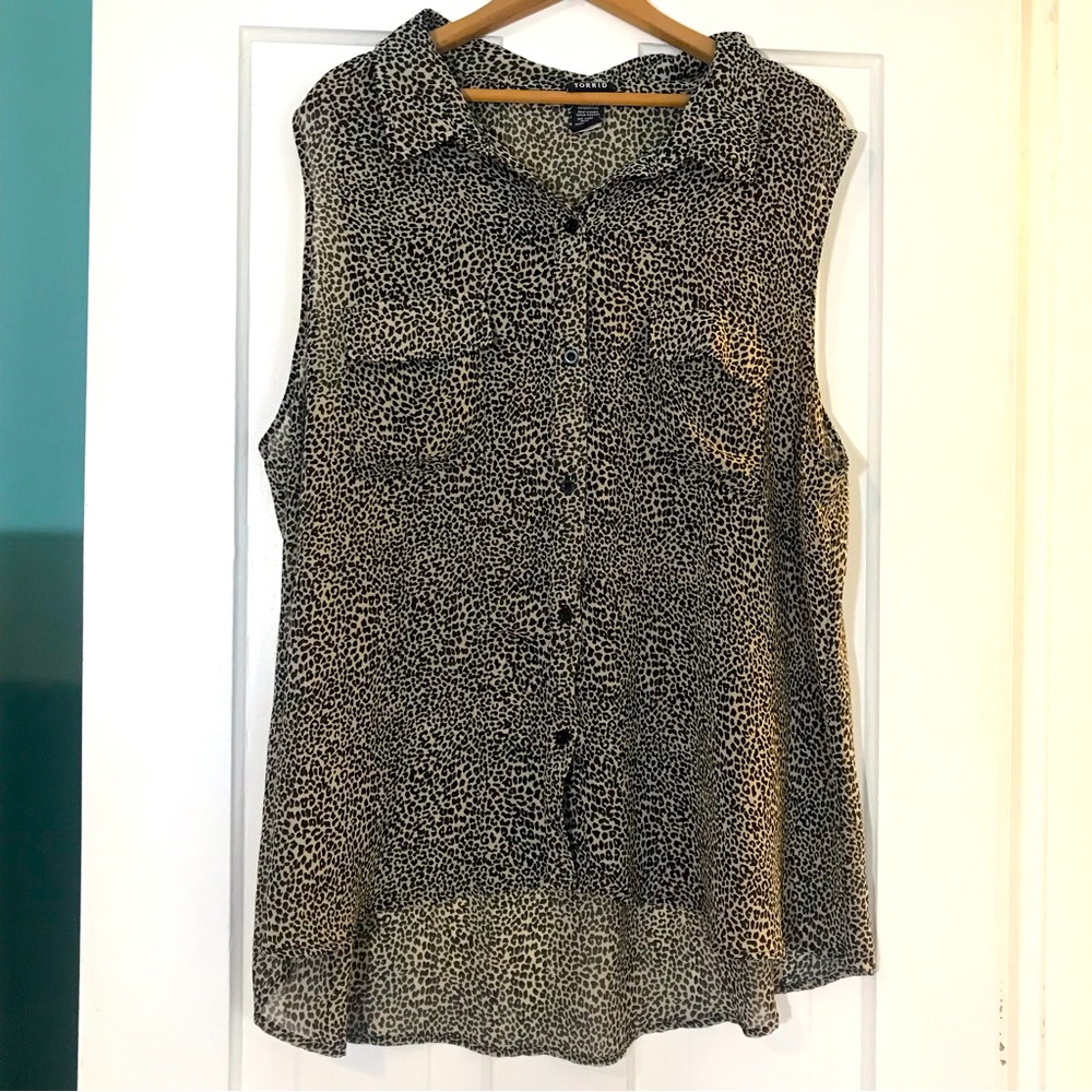 Torrid semi sheer leopard print blouse tank